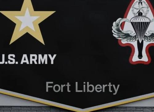 В США известный как база «зелёных беретов» форт «Брэгг» превратился в базу гомосексуалистов – форт «Либерти»  