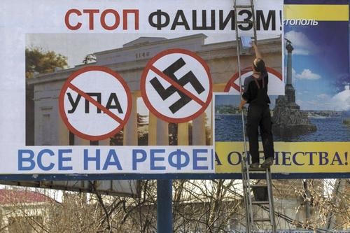 Историк Константин Залесский: «Сами бы немцы денацификацию не провели»