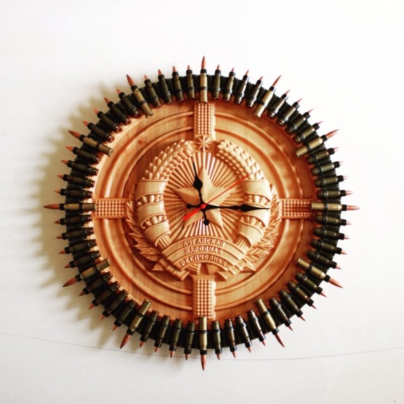 Александр Унгер, мастер-ополченец из ЛНР: горжусь возвращением Донбасса в нашу Великую державу Россию! Александр Унгер, мастер-ополченец из ЛНР: горжусь возвращением Донбасса в нашу Великую державу Россию!