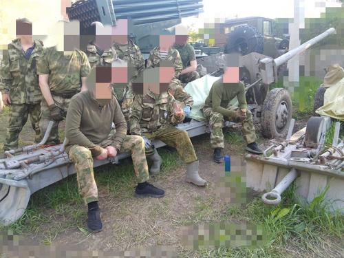 Командир артдивизиона «Листань» «Доцент»: если объединятся Белоруссия, Украина и Россия – мы до Нью-Йорка можем дойти Командир артдивизиона «Листань» «Доцент»: если объединятся Белоруссия, Украина и Россия – мы до Нью-Йорка можем дойти