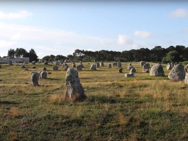 Французский Стоунхендж снесли ради магазина