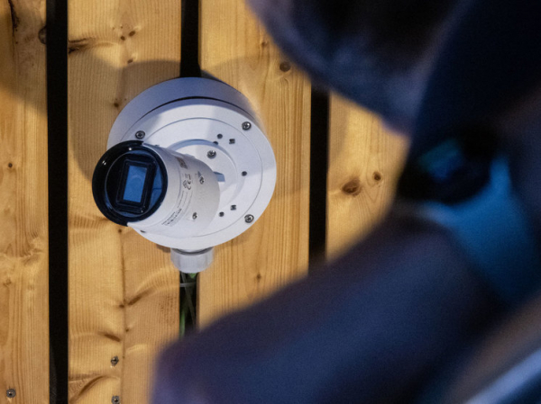 Нейробиолог Ключарев: «Камеры с ИИ в магазинах Москвы могут нарушать приватность»