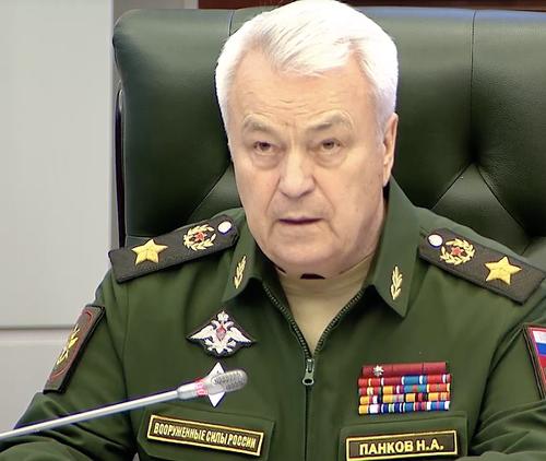 За десять дней текущего месяца МО РФ на контракт принято более 13,5 тыс. человек За десять дней текущего месяца МО РФ на контракт принято более 13,5 тыс. человек