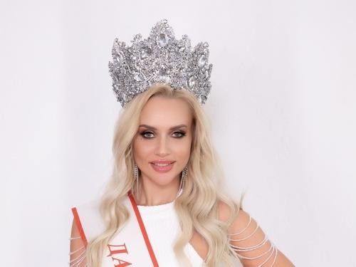 Наталья Оскар из Хабаровска завоевала титул «Миссис Россия — 2023»