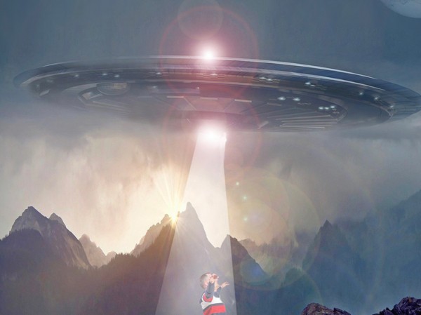 Молчание инопланетян: астрофизик Липунов рассчитал, когда мы сможем пересечься с иной цивилизацией