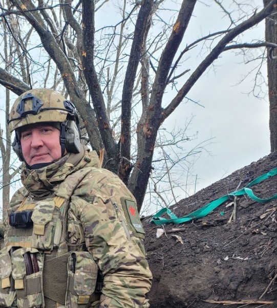 Дмитрий Рогозин рассказал, как одним выстрелом поразить тысячу солдат противника