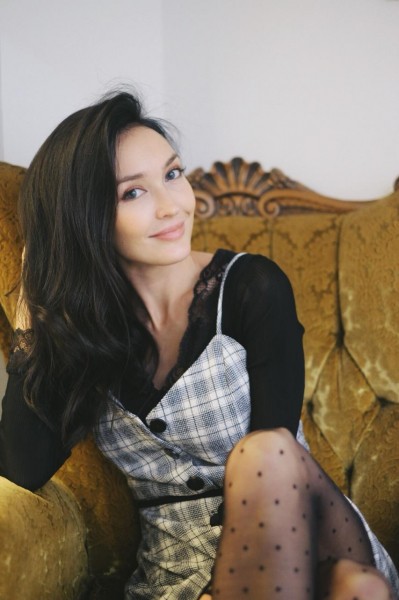 Актриса Алёна Созинова: «Сейчас я не хочу связываться с бесовщиной» Актриса Алёна Созинова: «Сейчас я не хочу связываться с бесовщиной»