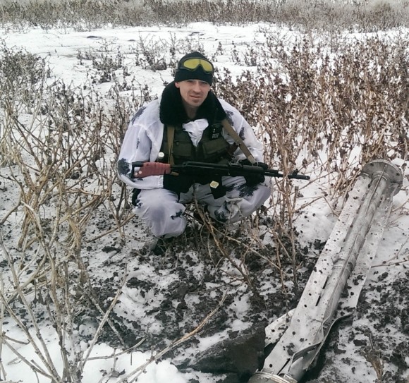Александр Унгер, мастер-ополченец из ЛНР: горжусь возвращением Донбасса в нашу Великую державу Россию! Александр Унгер, мастер-ополченец из ЛНР: горжусь возвращением Донбасса в нашу Великую державу Россию!