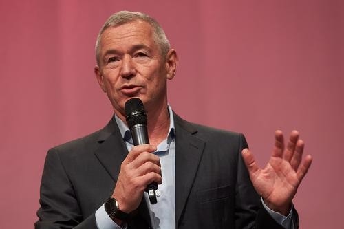 Миллиардер Игорь Макаров отказался от российского паспорта, став шестым бизнесменом из списка Forbes, вышедшим из гражданства РФ Миллиардер Игорь Макаров отказался от российского паспорта, став шестым бизнесменом из списка Forbes, вышедшим из гражданства РФ