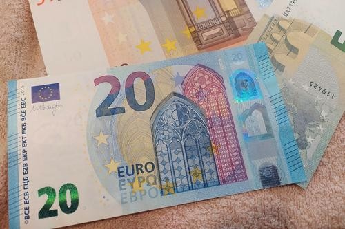 Bloomberg: Евросоюз готовит пакет финансовой помощи Украине на 50 млрд евро