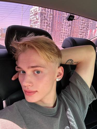 Певец Юрий Лоза про мечтающего вернуться в Москву Даню Милохина: «Пирожок ни с чем»