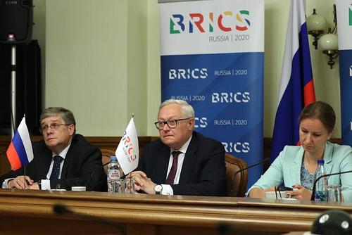 Зеленский агитирует страны БРИКС пойти против России