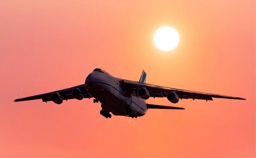 Депутат Журавлев: Мы помогли канадцам в борьбе с эпидемией, а они арестовали наш «Руслан» Депутат Журавлев: Мы помогли канадцам в борьбе с эпидемией, а они арестовали наш «Руслан»