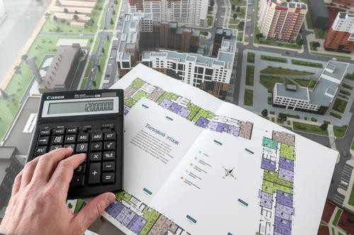 Глава АКРА Сухов сообщил о возможном уходе из России 50 банков