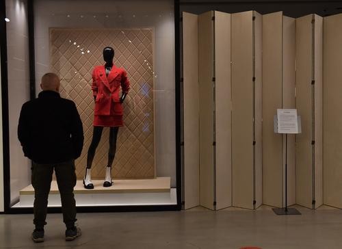 Корреспондент Sky News Мэгней заявила, что экономика России успешно справляется с санкциями Запада Корреспондент Sky News Мэгней заявила, что экономика России успешно справляется с санкциями Запада