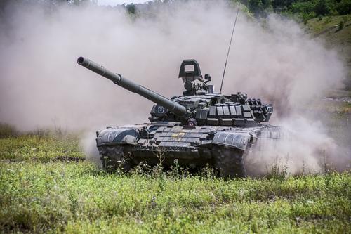 Медведев: Россия в ходе СВО обладает преимуществом в авиации, бронетехнике и высокоточном оружии, морально превосходит Украину