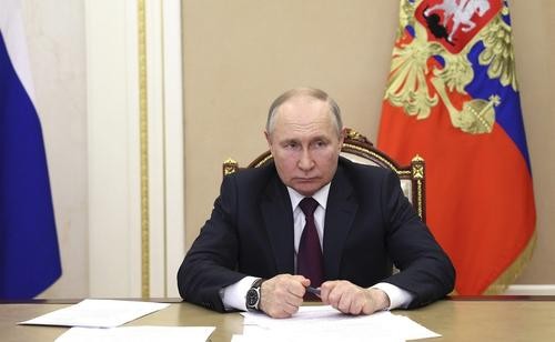 Песков: в день атаки украинских дронов на Москву и Подмосковье Путин постоянно получал доклады