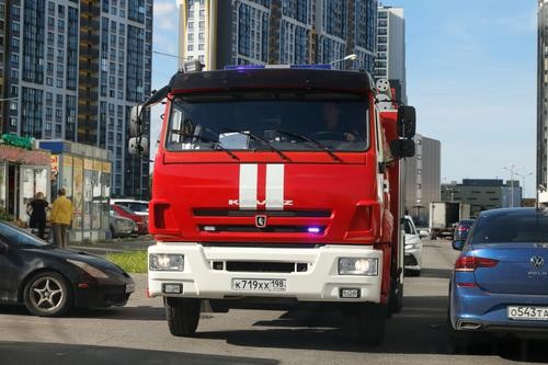 Пожар на московском рынке «Садовод» начался в торговых павильонах в восьмом ряду