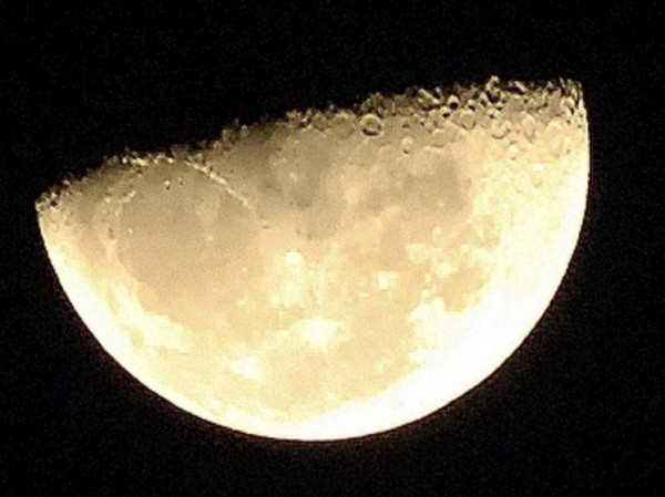 Индия включилась в лунную гонку: корабль отправляется на южный полюс