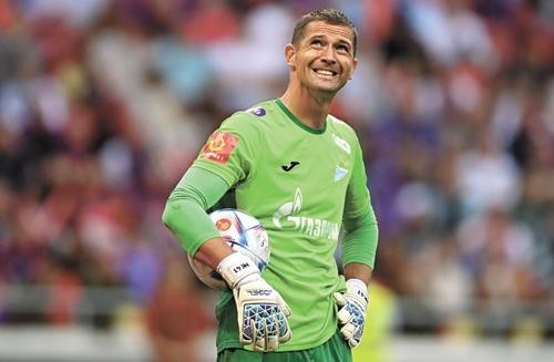 После победы над ЦСКА в матче за Суперкубок «Зенит» стал самым титулованным клубом России