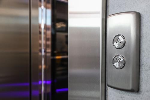 Лифтовики против обязательной аккредитации Лифтовики против обязательной аккредитации