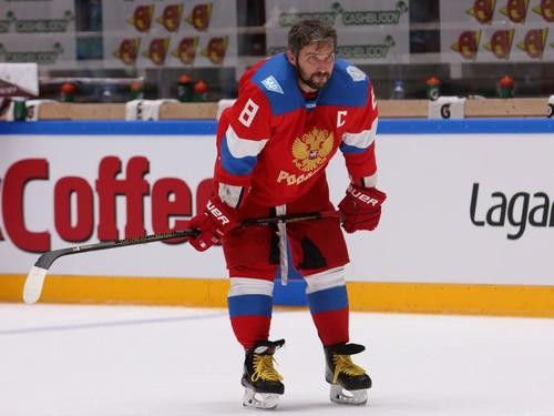 Хоккеист Александр Овечкин признан одним из величайших игроков НХЛ