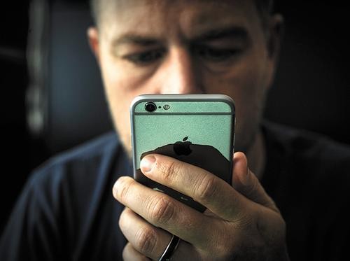 Американские смартфоны следят за россиянами Американские смартфоны следят за россиянами