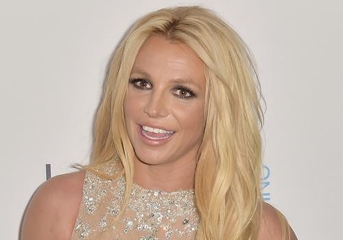 Бритни Спирс заявила, что ее ударил охранник баскетболиста Виктора Вембаньямы Бритни Спирс заявила, что ее ударил охранник баскетболиста Виктора Вембаньямы