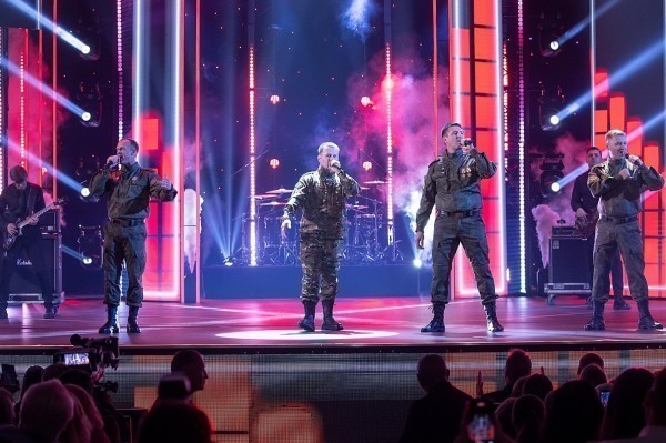 «Русское Радио» отказалось от рейтинговых исполнителей в пользу  патриотизма и доказало, что он востребован