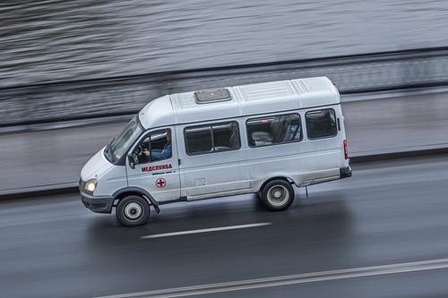 Два человека пострадали из-за прорыва трубы с горячей водой в торговом центре «Времена года» в Москве