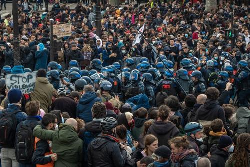 В День взятия Бастилии власти Франции опасаются, что Бастилию всё-таки возьмут ещё раз