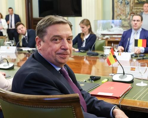 Пять европейских стран намерены добиваться продления запрета на импорт украинского продовольствия Пять европейских стран намерены добиваться продления запрета на импорт украинского продовольствия