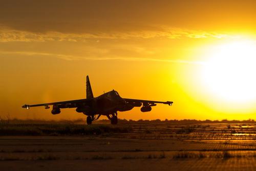 Власти Кубани сообщили о гибели пилота штурмовика Су-25, потерпевшего крушение в Азовском море около Ейска Власти Кубани сообщили о гибели пилота штурмовика Су-25, потерпевшего крушение в Азовском море около Ейска