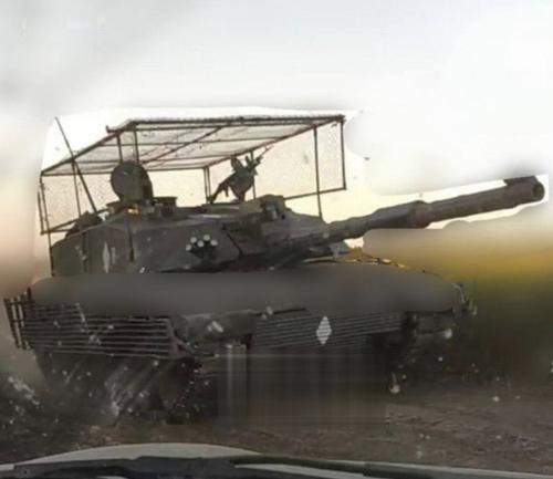 Британский танк Challenger-2 появился на передовой 