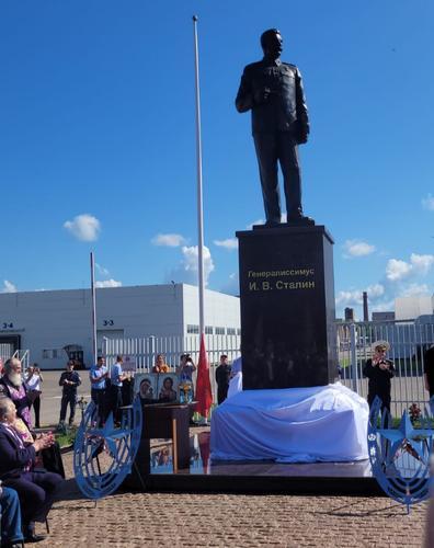 Спрос рождает предложение: «святость»  Сталина – абсурд или закономерность? 