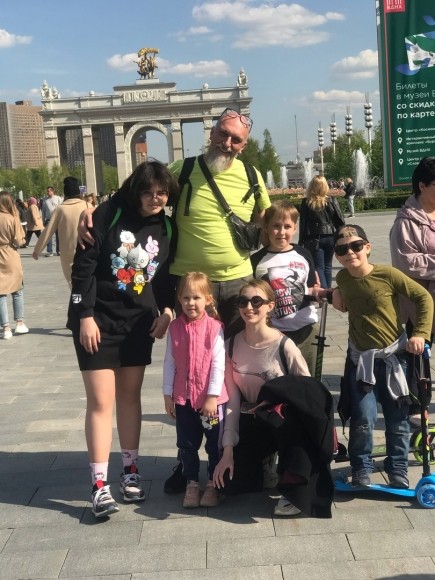 Музыканты-волонтеры Юрий и Маргарита Руслановы о секретах крепкой семьи и помощи фронту