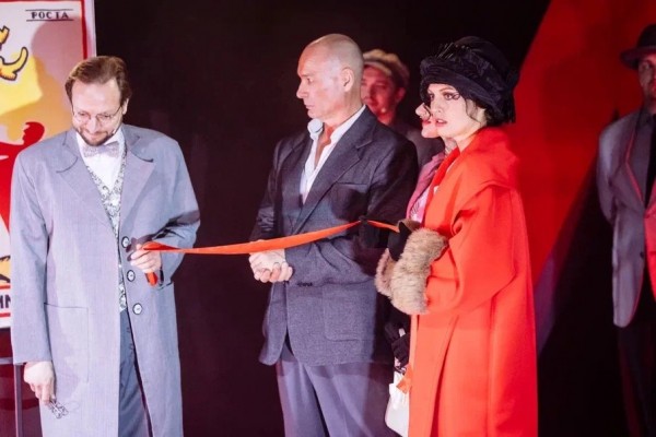 Актриса Янина Студилина: Я люблю работать, но вне работы хочу оставаться слабой и любимой Актриса Янина Студилина: Я люблю работать, но вне работы хочу оставаться слабой и любимой