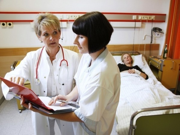 Парализованная после инсульта впервые  «заговорила» через цифровой аватар