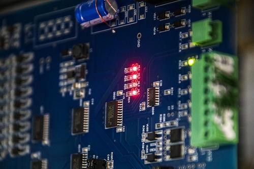 США запретили инвестировать в китайскую микроэлектронику и ИИ США запретили инвестировать в китайскую микроэлектронику и ИИ