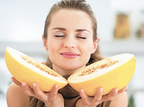Израильский диетолог Мизрахи: дыня через час после обеда помогает похудеть Израильский диетолог Мизрахи: дыня через час после обеда помогает похудеть
