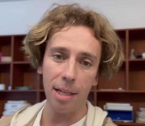 Галкин заявил, что власти Казахстана «испугались» его концертов Галкин заявил, что власти Казахстана «испугались» его концертов