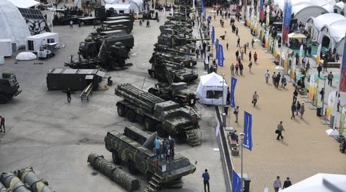 На форуме «Армия 2023» представлен широкий спектр техники и вооружений На форуме «Армия 2023» представлен широкий спектр техники и вооружений