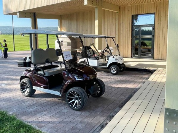 В Красноярске открылся гольф-комплекс мирового уровня В Красноярске открылся гольф-комплекс мирового уровня