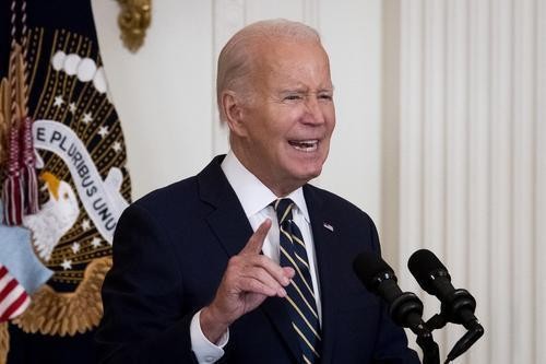 Politico: Байден в четверг обратится к Конгрессу с просьбой предоставить новые средства для оказания помощи Киеву 