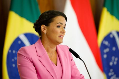 Президент Венгрии Новак и Папа Римский договорились добиваться мира в Украине Президент Венгрии Новак и Папа Римский договорились добиваться мира в Украине