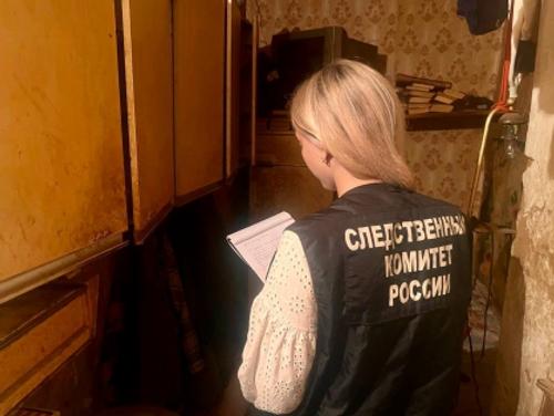 В Балашове мужчина убил свою мать, подругу и свидетеля преступления, полиция задержала подозреваемого в тройном убийстве В Балашове мужчина убил свою мать, подругу и свидетеля преступления, полиция задержала подозреваемого в тройном убийстве