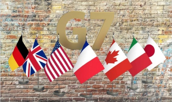 Путин выиграл войну. У всех Путин выиграл войну. У всех