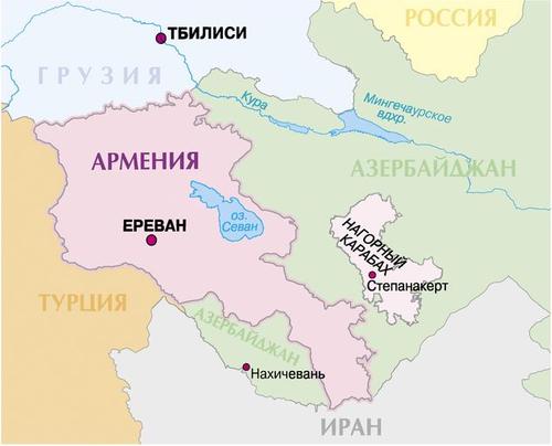 Армяне покидают территорию Нагорного Карабаха