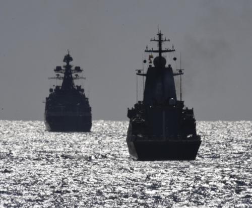 Моряки-дальневосточники завершили маневры Моряки-дальневосточники завершили маневры