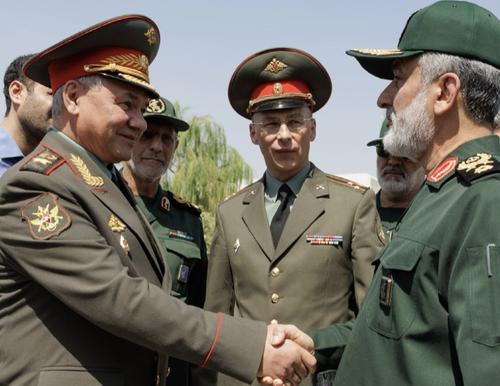 Шойгу показали иранские БПЛА на выставке в Тегеране Шойгу показали иранские БПЛА на выставке в Тегеране